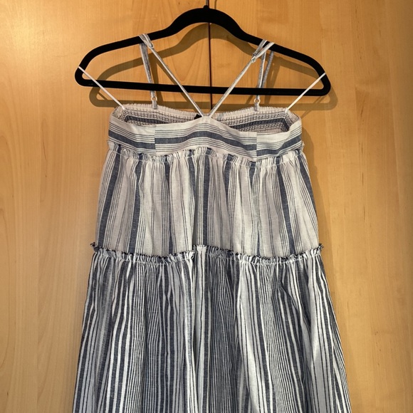 J. Crew Chambray Cover Up Tiered Dress in Blue Striped Chambray size S - Picture 3 of 8
